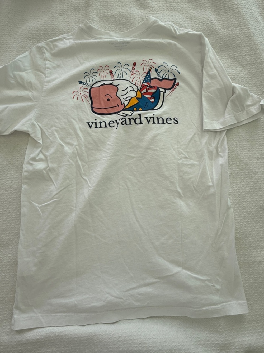 Vineyard Vines boys patriotic Washington whale T-Shirt with USA flag L 16